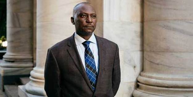 Obama ile asansöre bindiği için kovuldu