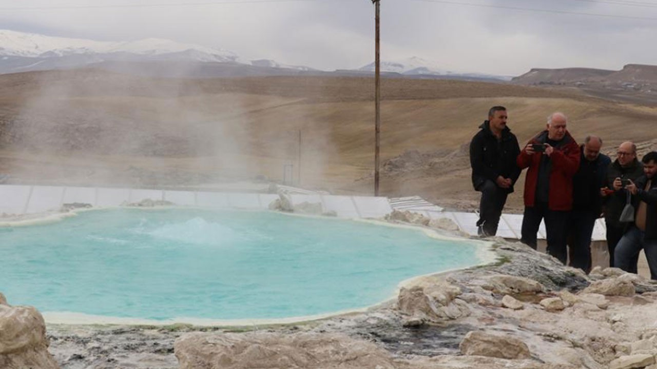 Obruk tehlikesi sürerken Konya'nın altından petrol gibi fışkırabilir! Tüm kent nefesini tuttu