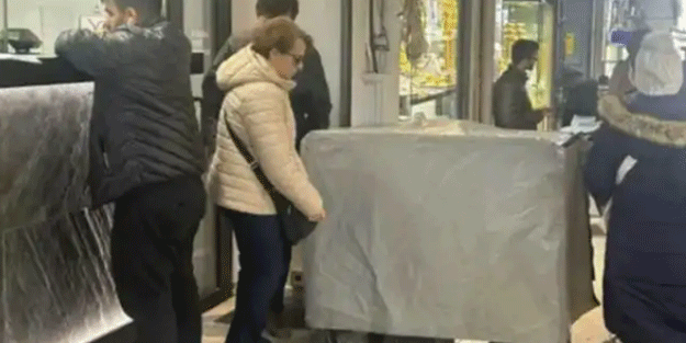 'Kapalı Çarşı'dan kasalarla döviz satın alıyorlar' Yalan aynı senaryo farklı!