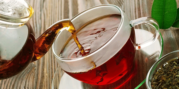 Ödem atmada üzerine yok! Bu çay akşam içildiğinde tüm günün ödeminin atılmasını sağlıyor