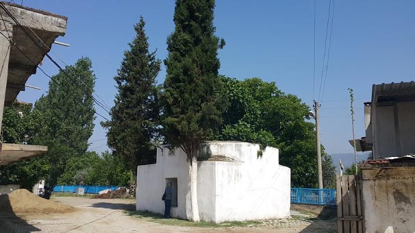 Ödemiş’te beylikler dönemine ait ikinci kümbet bulundu