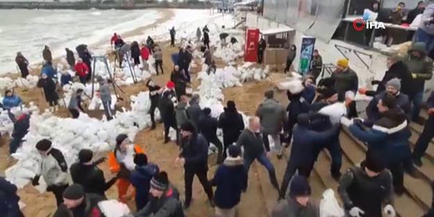 Odessa halkı Rus çıkarmasına karşı bakın ne yaptı!