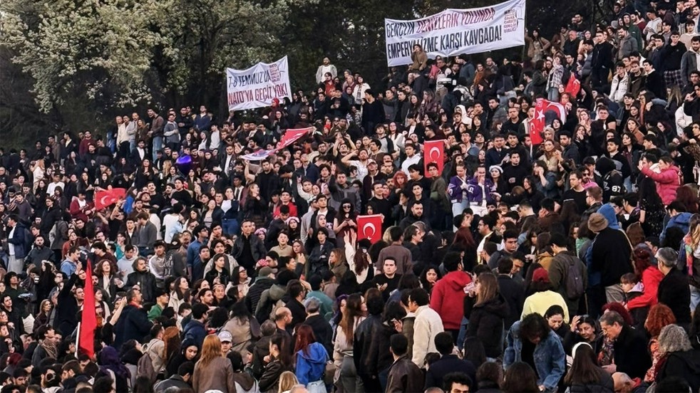 ODTÜ’de Türk bayrağı taşıyan öğrencilere saldırmışlardı! 2 şüpheli tutuklandı