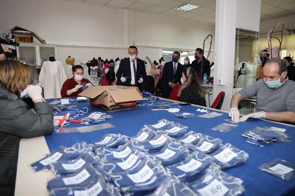 ODÜ, 850 bin maske üretecek 