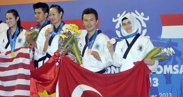 Ödüllü tekvandocudan kadınlara çağrı…