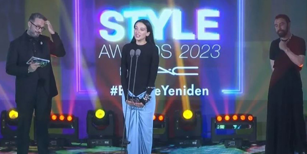 Ödülünü LGBT'li sapkınlara ithaf eden Melike Şahin'e şok!