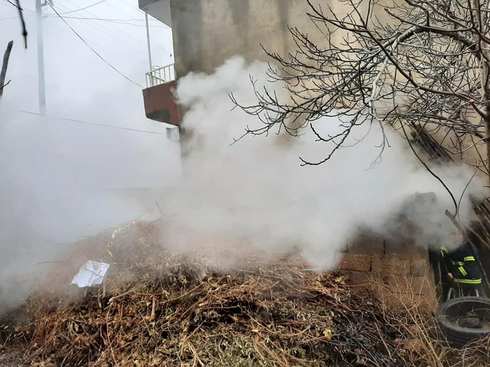 Odunluk yangını korkuttu 