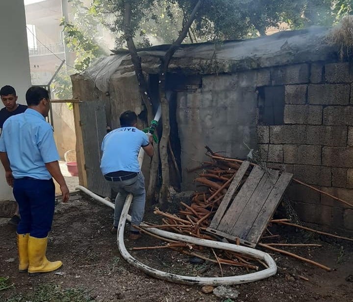 Odunlukta çıkan yangın korkuttu 
