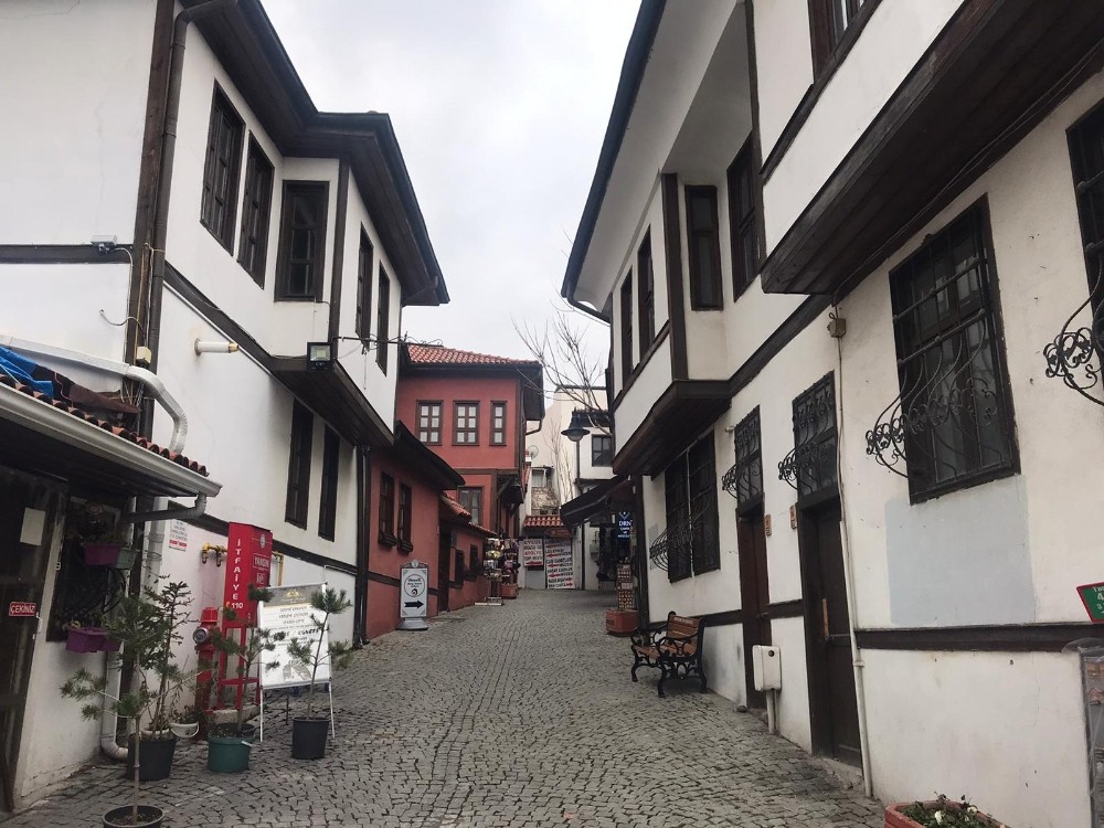 Odunpazarı soğuk havalardan etkilendi 