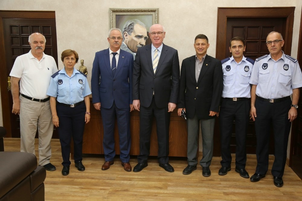 Odunpazarı’nda zabıta ve vatandaş el ele çalışıyor 