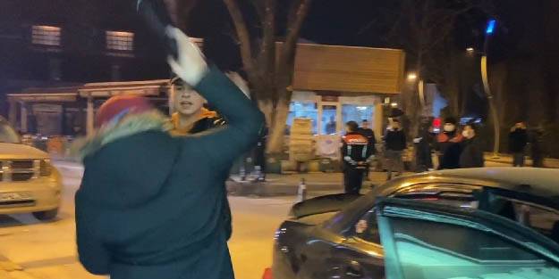 Öfkeli anne çakarlı lambayı oğlunun başında parçaladı