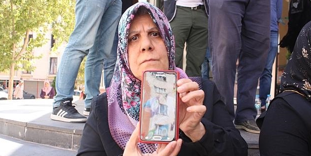 Oğlu 4 yıldır PKK'nın elinde olan annenin sözleri yürek burktu