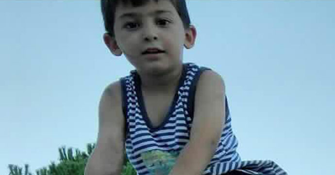 Oğlunu ezerek ölümüne neden oldu