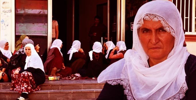 Oğlu için eylem yapan anne ve HDP'liler arasında arbede