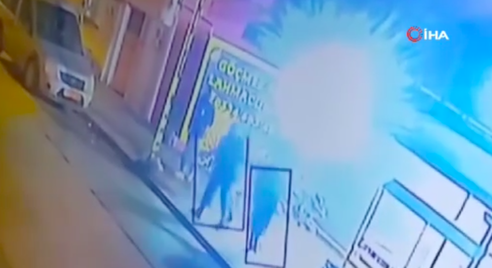 ‘Oğlum kenardan git’ dedi, 5 yerinden bıçaklandı