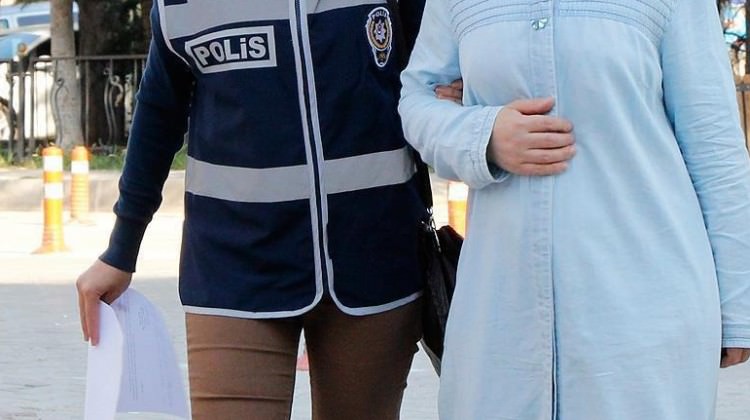 Oğluna hırsızlık yaptıran anne yakalandı