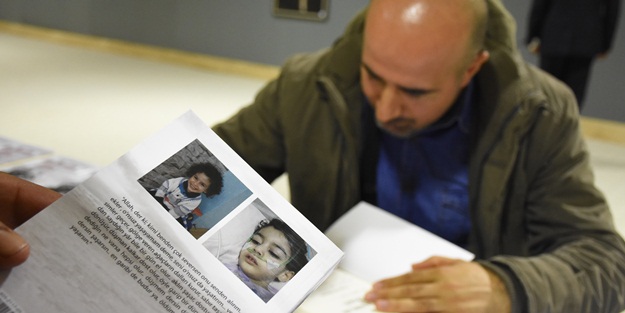 Oğluna solunum cihazı almak için kitap yazdı
