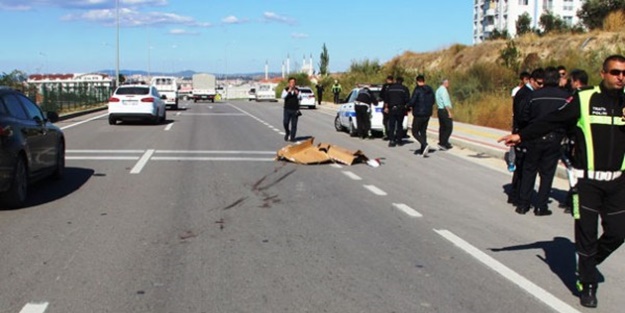 Oğlunu kurtarmak isterken can verdi