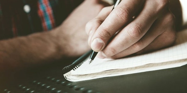 28 yaşındaki oğlunu satışa çıkardı!