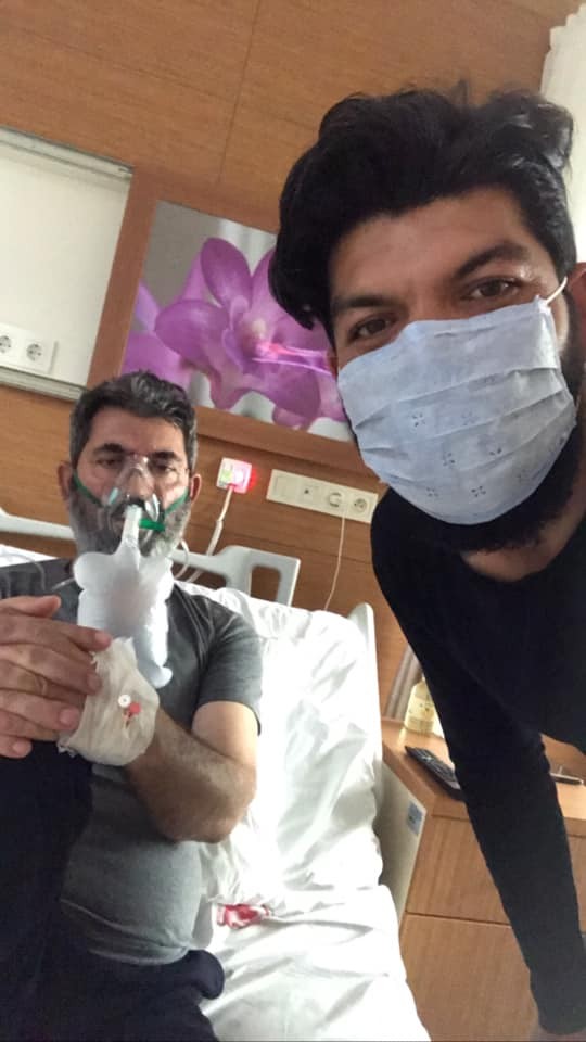 Oğlunun desteğiyle korona virüsü yendi 