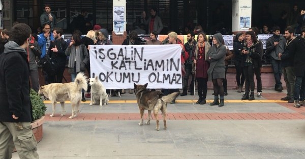 Öğrenci kılıklı teröristlerden Boğaziçi'nde YPG'ye destek eylemi