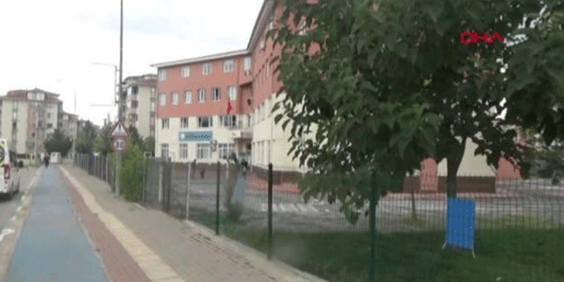 Öğrenci koronavirüse yakalandı! Tüm sınıf karantinaya alındı!