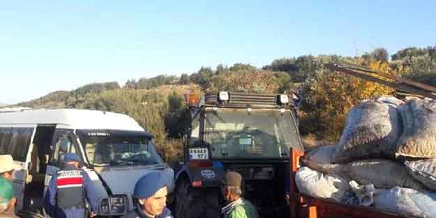 Öğrenci servisi ile traktör kafa kafaya çarpıştı: 8 öğrenci yaralı