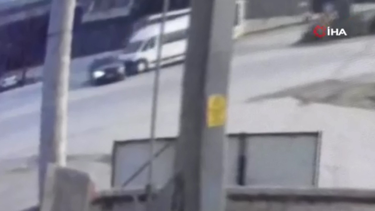 Öğrenci servisi otomobili biçti! Onlarca yaralı var