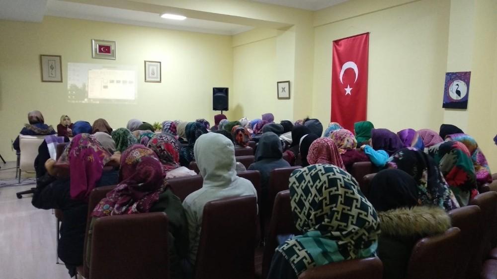Öğrenci yurtlarında şehitler için mevlit okundu 