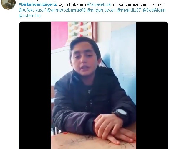 Öğrenciden Bakan Selçuk’a şarkılı davet 