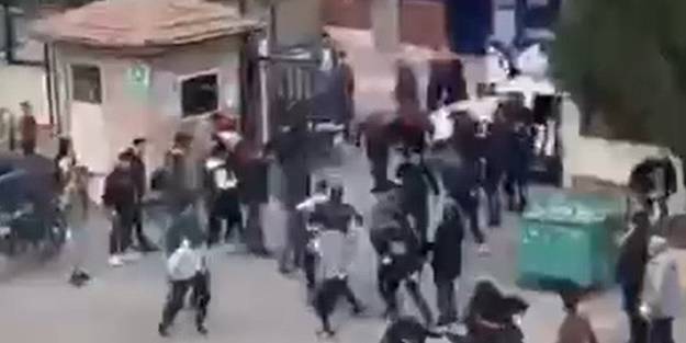 Öğrenciler arasında çıkan kavgaya veliler de girdi!