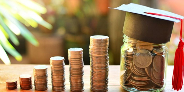 Öğrenciler büyük avantajlara imza attı! Burslara yüzde 20 zam geldi: Hemen kontrol edin