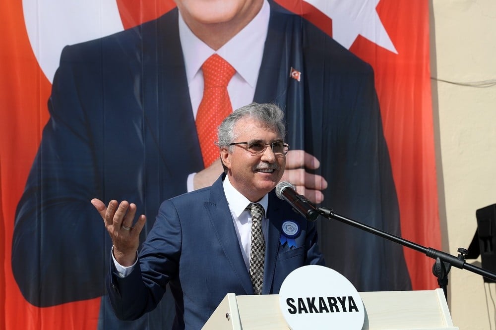 Öğrenciler ders başı yaptı 