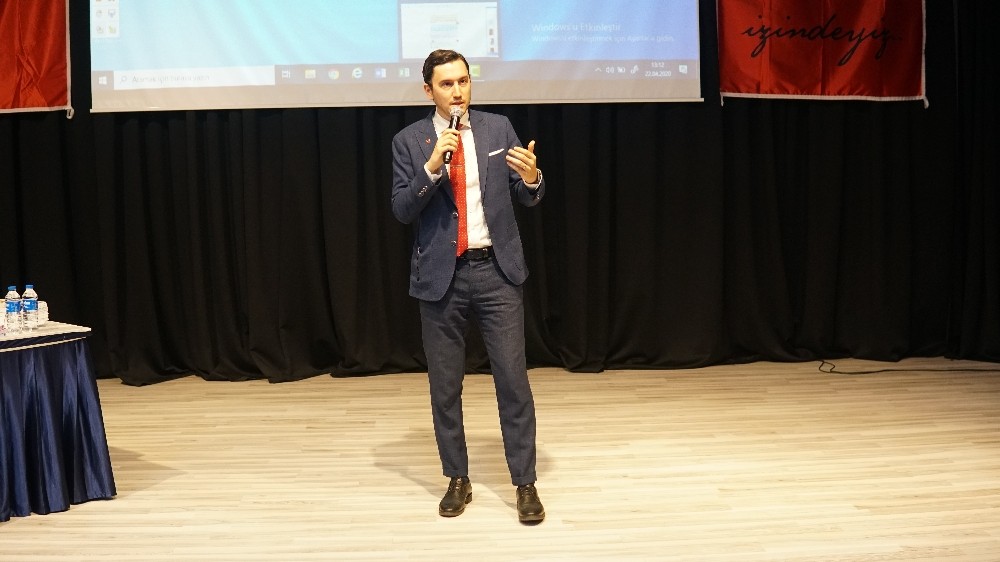 Öğrenciler evde kaldı, öğretmenler okula geldi 