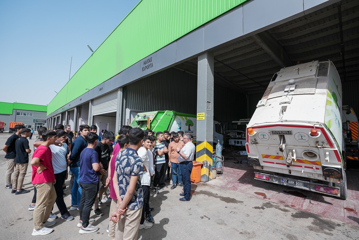 Öğrenciler, kendine yeten belediye modelini incelediler