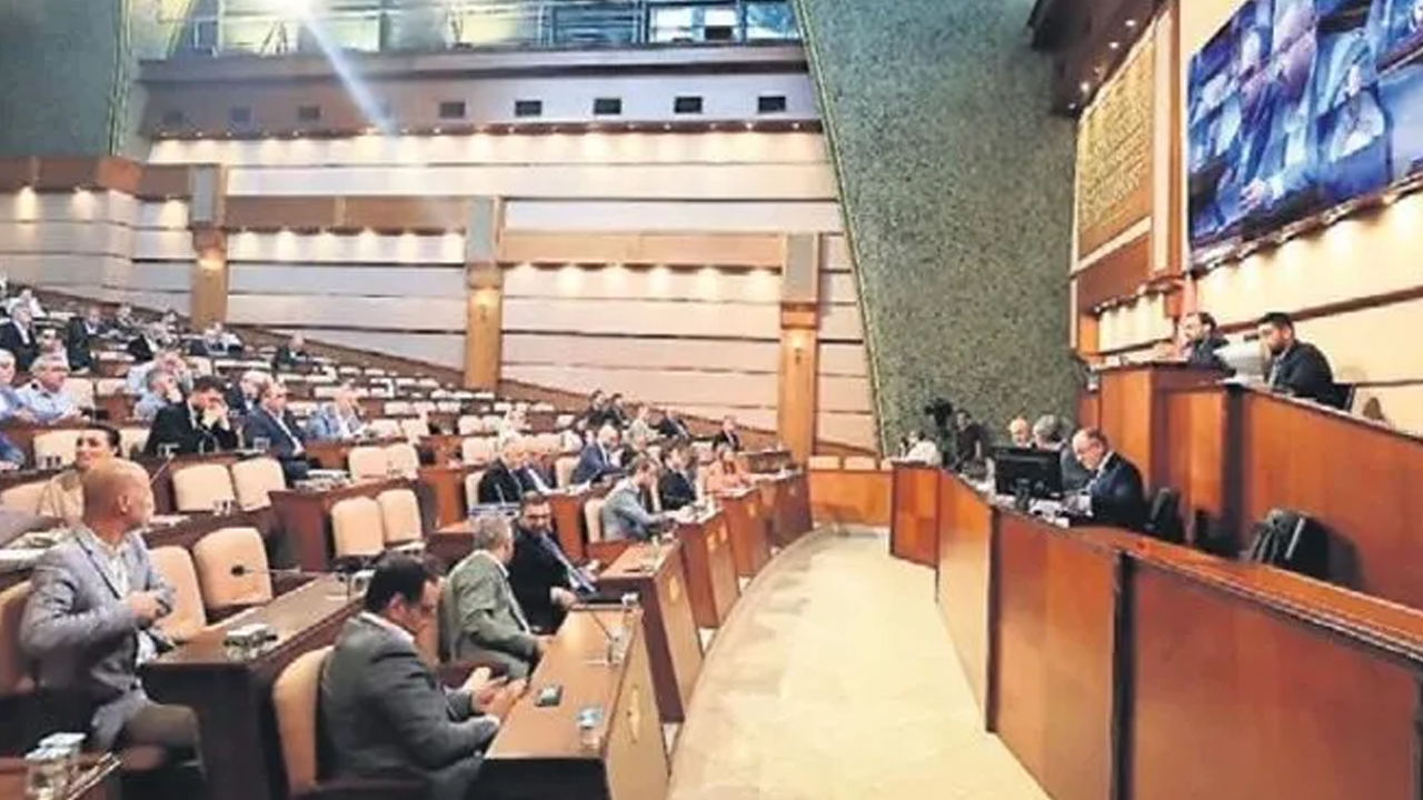 Öğrenciler kovuldu: İBB’den skandal yurt kararı!