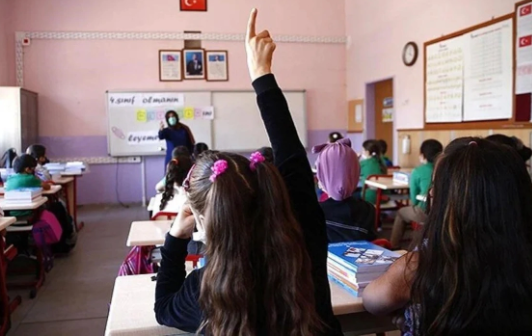 Öğrenciler, veliler dikkat! Okullara 7 yeni ders geldi, işte o dersler...