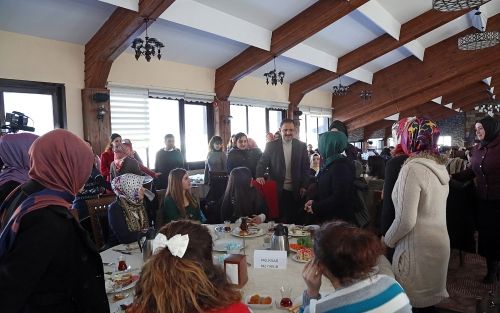 Öğrencilerden Başkan Özhaseki’ye teşekkür