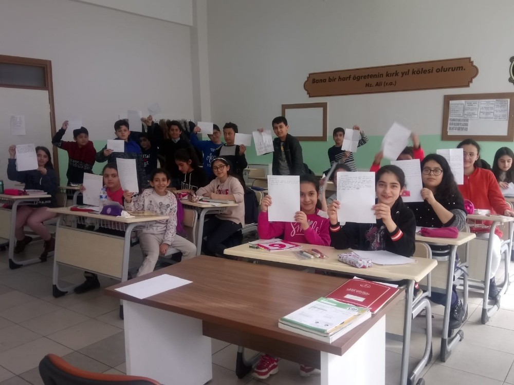 Öğrencilerden Mehmetçik’e mektup 
