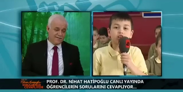 Öğrencilerden Nihat Hatipoğlu'na soru yağmuru