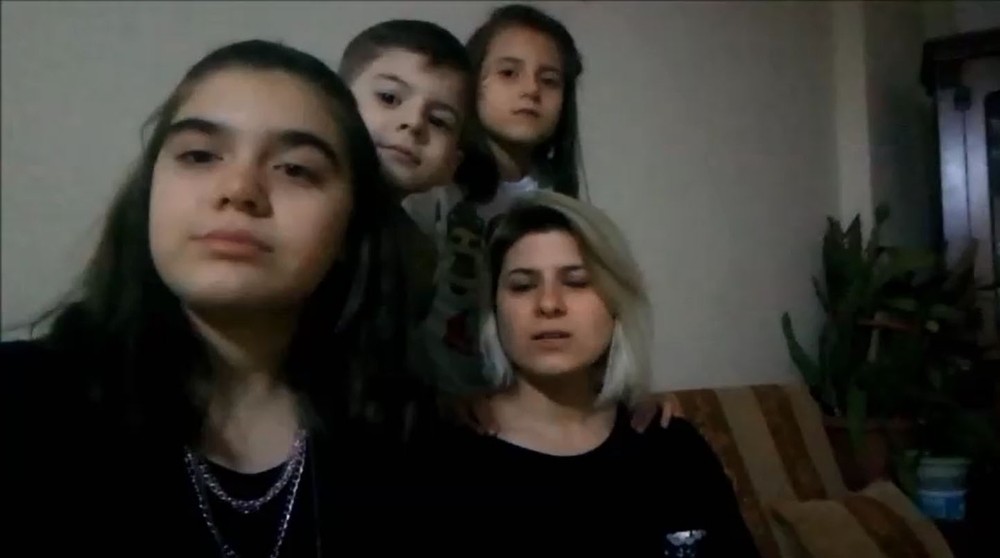Öğrencilerden sağlıkçılar için klip 