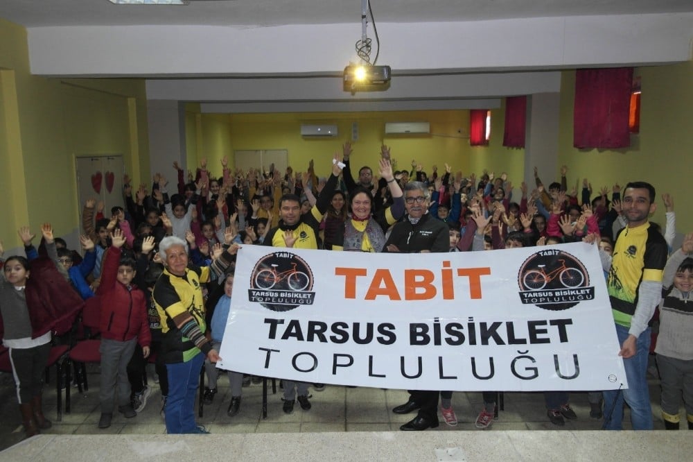 Öğrencilere 