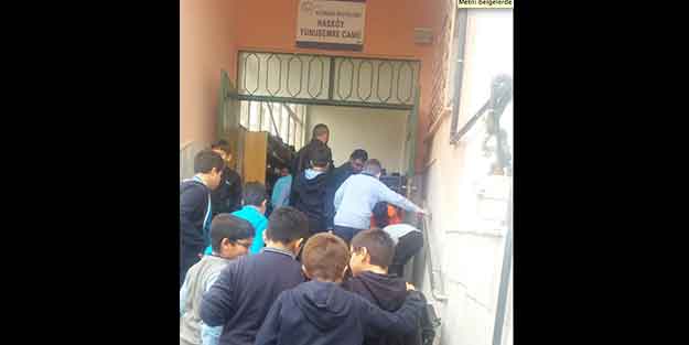 Öğrencilere cami sevgisi aşılanıyor