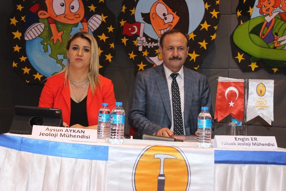 Öğrencilere deprem konferansı 