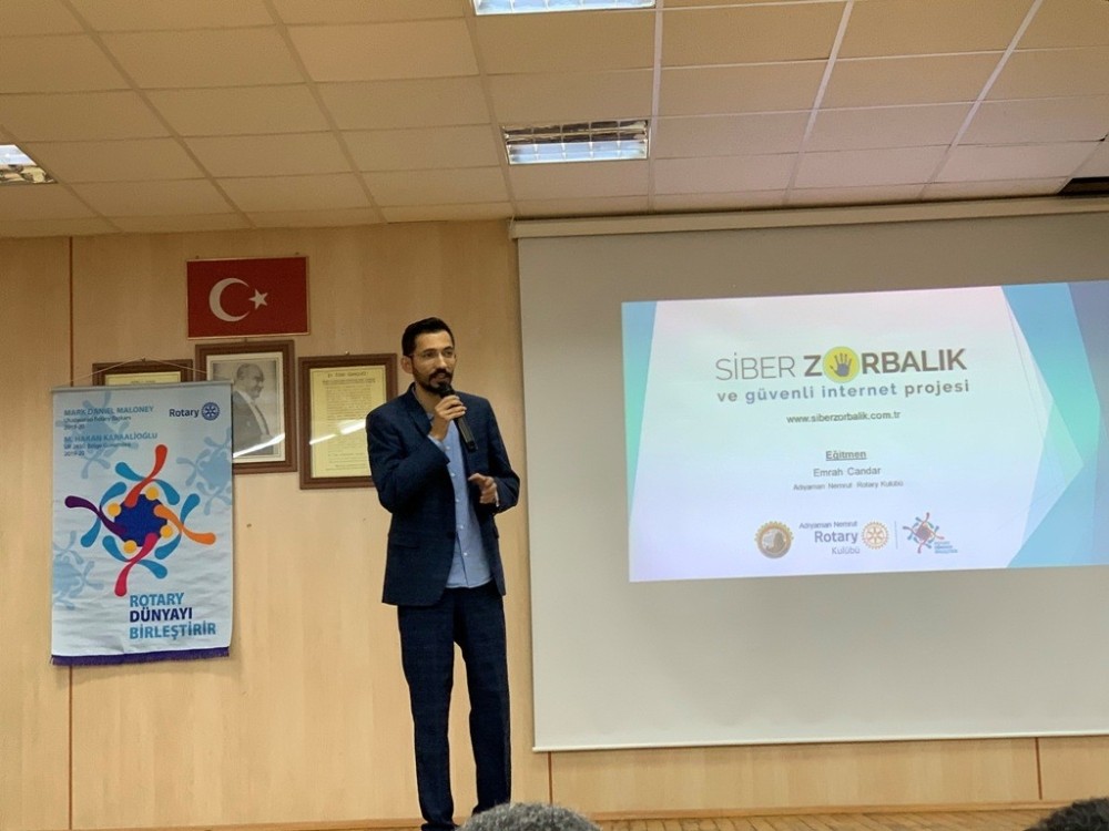Öğrencilere “Siber Zorbalık” eğitimi 
