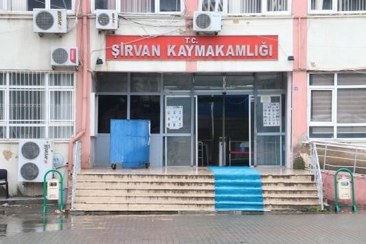 Öğrencilere şiddet uyguladığı öne sürülen öğretmen açığa alındı 