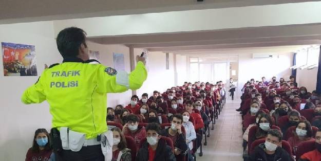 Öğrencilere trafik güvenliği ve KADES eğitimi