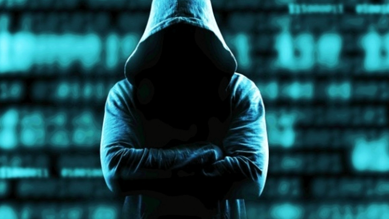 Öğrencileri yurtdışı gezisine götürmek bahanesiyle 25 milyon dolandırdı!