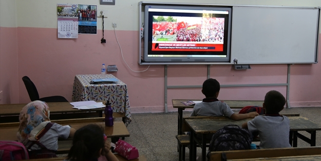 Öğrencilerin İlk dersi 15 Temmuz