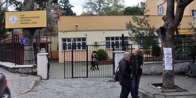 Öğrencilerin şakalaşması kanlı bitti